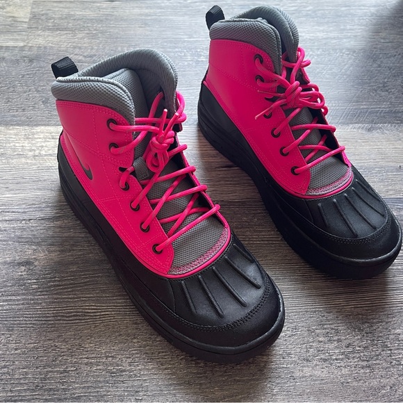 Nike Women's Pink Black Gray Winter Boots WOODSIDE High